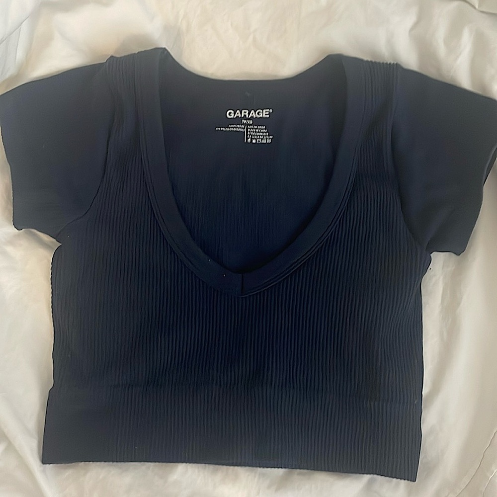 Garage Women’s Plunge Crop Top Tee Navy Blue